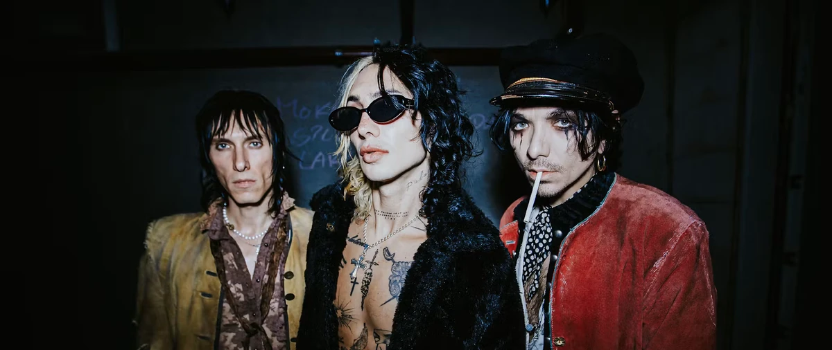 Palaye Royale
